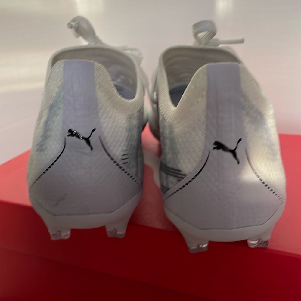 Puma white/black/spring lavender Ultra Match bl gf/ag  clear women’s size 8 - Picture 2 of 14